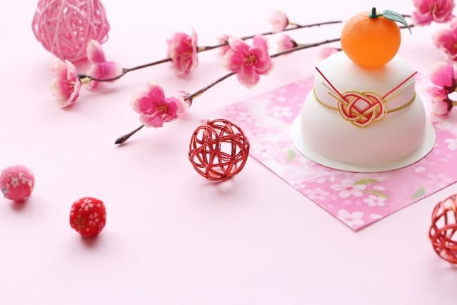 鏡餅は大安に飾った方が縁起がいい？日取りや飾り方で注意すること