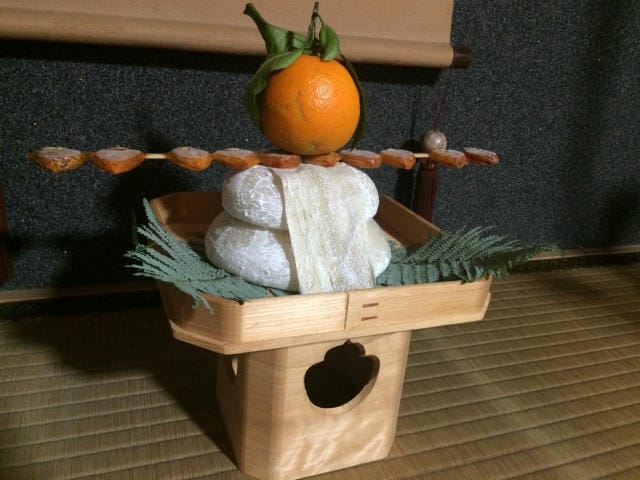 鏡餅の干し柿は食べるものなのか？食用と飾り用の違いや注意点