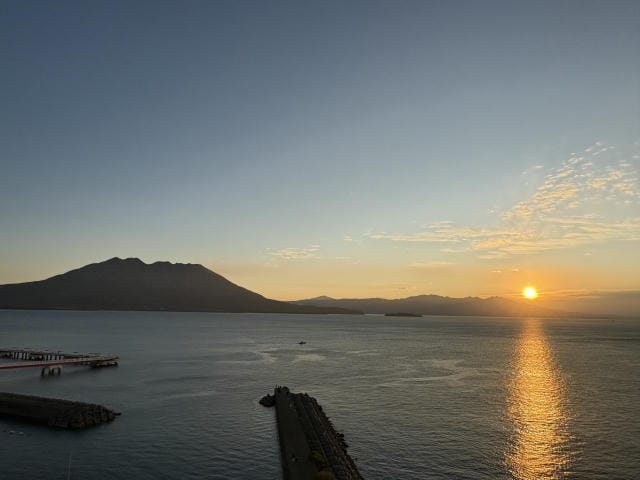 初日の出は喪中に見てもいいの？参拝マナーや忌中との違いについて