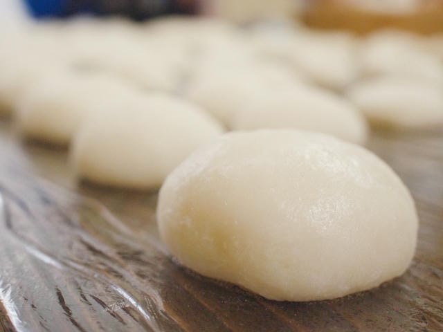 餅つきで塩を入れる理由とは？保存のための知恵と地域独自の文化